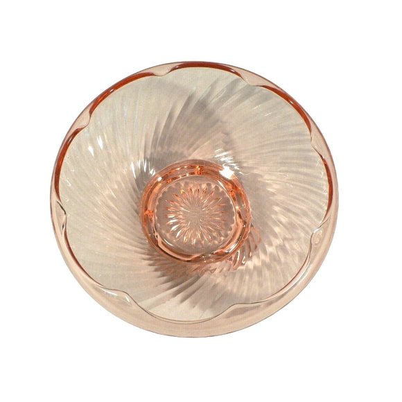 Fruit bowl serving dish ribbed swirl pink glass scalloped edge table decor - Picture 3 of 10
